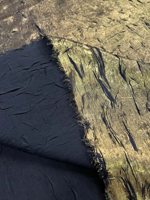 IMG_5574 8904 puošnus audinys