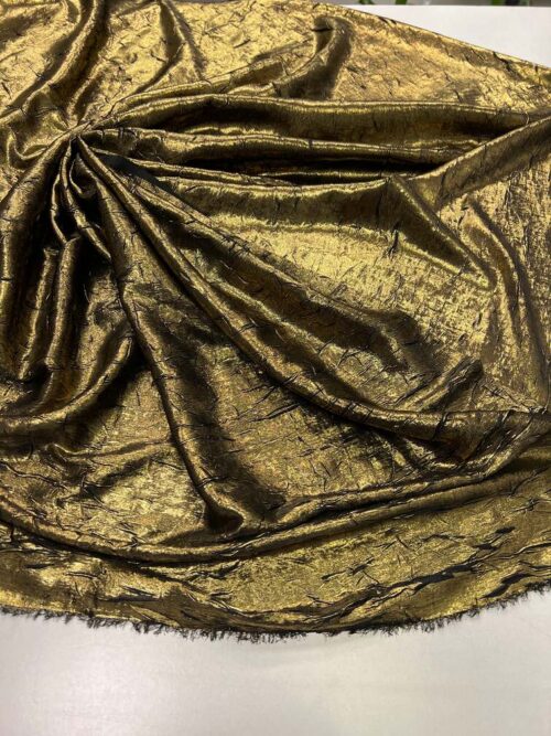 IMG_5577 8904 puošnus audinys