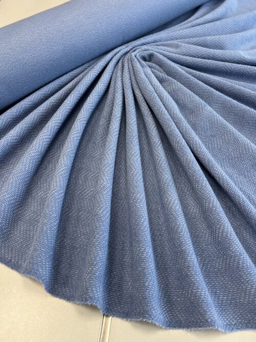 Storas trikotažas (20 DV 0000)