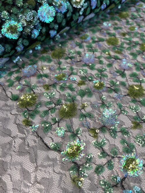 IMG_2664 Gipiūras suvinėtas žvyneliais (12 FB 0007)