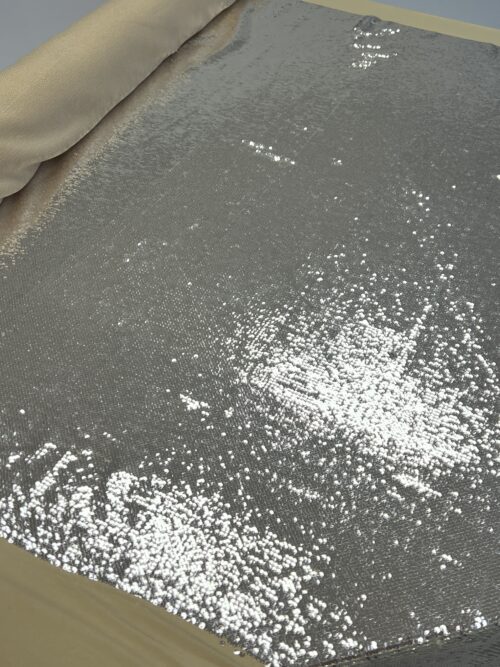 IMG_2675 Trikotažas suvinėtas žvyneliais (12 FB 0009)