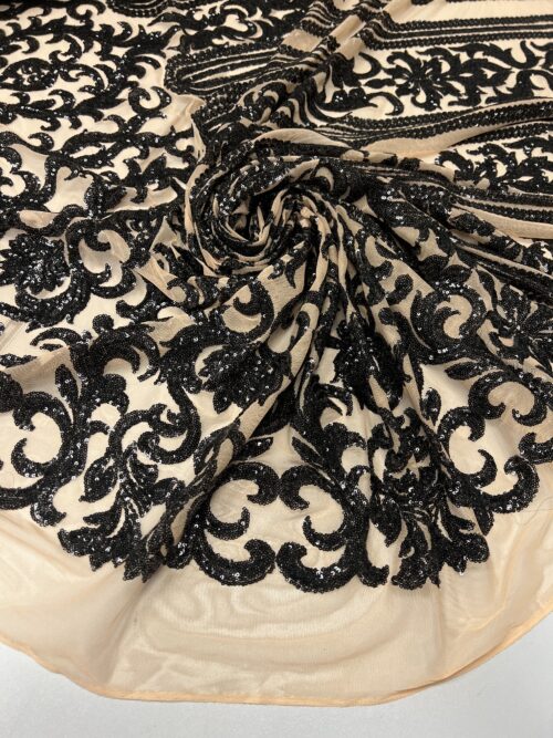 Tiulis su žvyneliais (16 FB 0003)