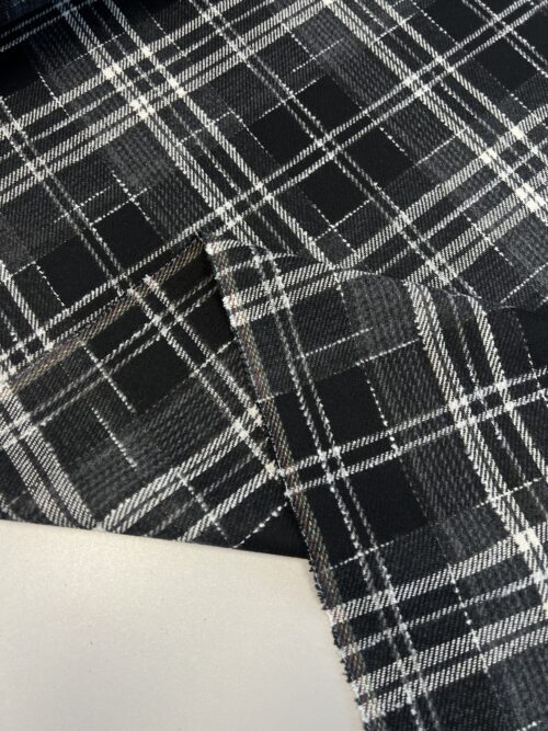 Languotas audinys su vilna ir viskoze (12 FB 0012)