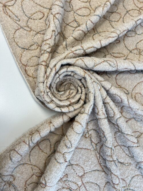 Siuvinėtas bukle audinys (26 KN 0005)