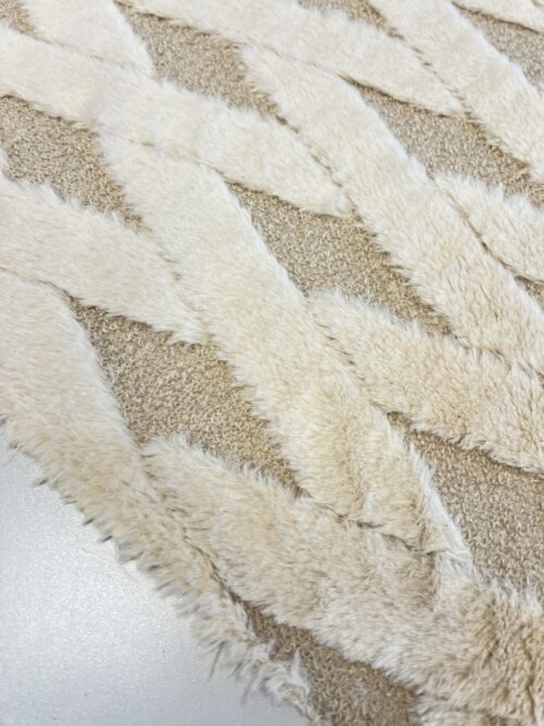 IMG_2769 Dirbtinis kailiukas (24 KN 0004)